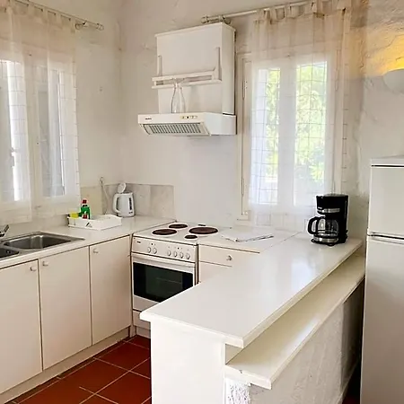 Anezina Village 3*