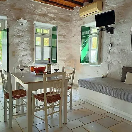 Anezina Village Hotel